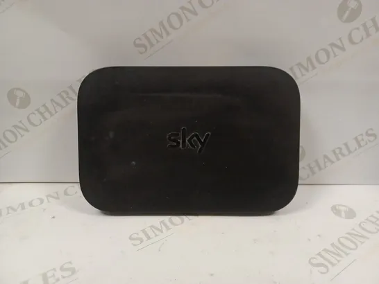 SKY EM150 Q MINI BOX