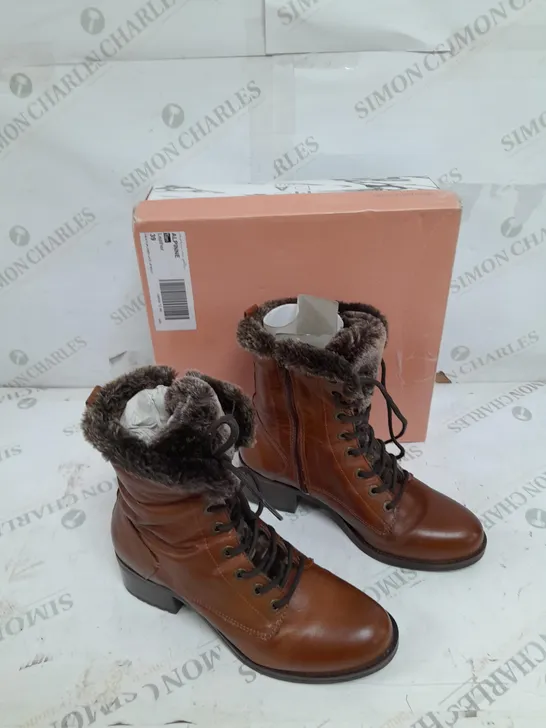 BOXED  MODA IN PELLE FAUX FUR LINED LACE UP BOOTS ALPINNE TAN SIZE 39 