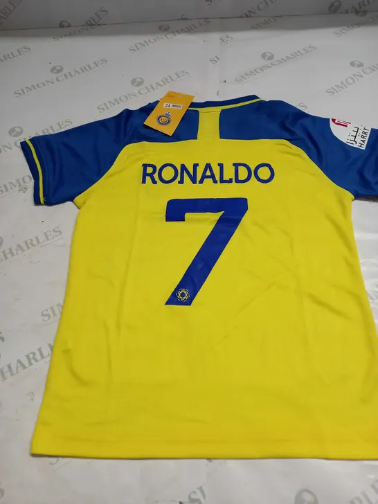 AL NASSR HOME SHIRT WITH RONALDO 7 ON THE BACK SIZE 24