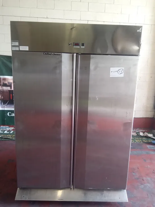 COMMERCIAL DOUBLE DOOR TALL FRIDGE 