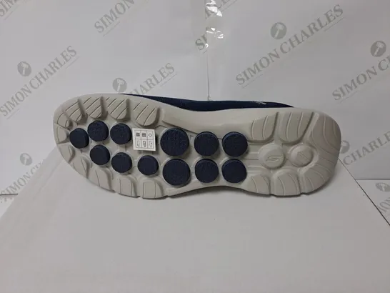 BOXED PAIR OF SKETCHERS SLIP-INS - NAVY // SIZE: 12 UK