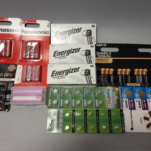 APPROXIMATELY 30 ASSORTED BATTERY PRODUCTS TO INCLUDE AA, AAA, RECHARGEABLES ETC 