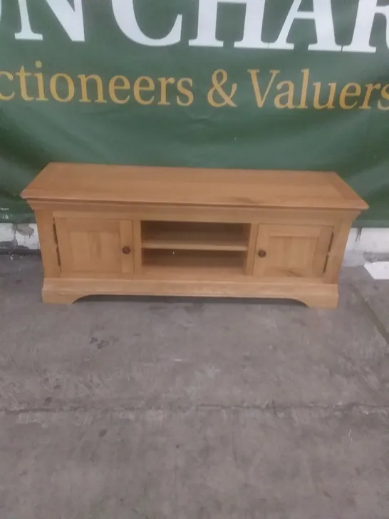 OAK TV UNIT 1 SHELF 2 DOOR