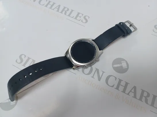 SAMSUNG GEAR S3 CLASSIC SMART WATCH