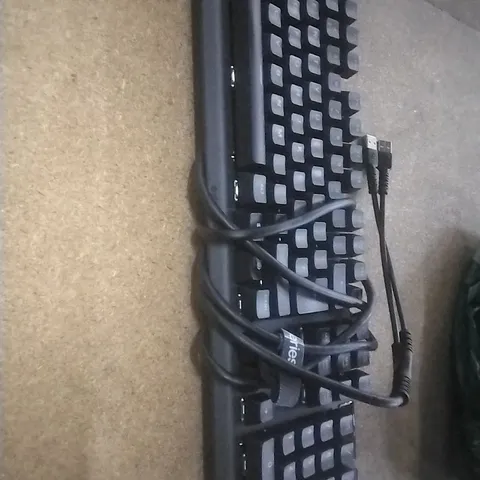 STEEL SERIES APEX PRO WIRED KEYBOARD 