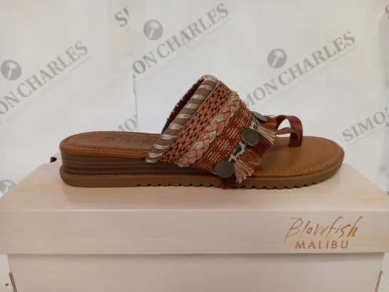 BLOWFISH MALIBU OPEN TOE SANDALS - SIZE 7