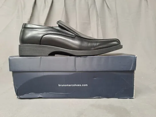 BOXED PAIR OF BRUNO MARC SLIP-ON SHOES IN BLACK UK SIZE 11