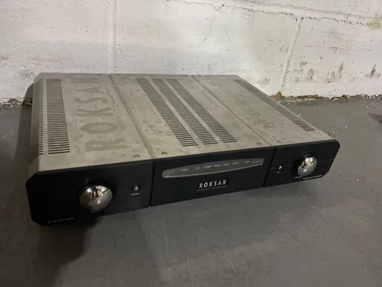 BOXED ROKSAN MSERIES 2 INTEGRATED AMPLIFIER