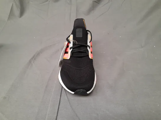 BOXED PAIR OF ADIDAS ULTRABOOST 22 TRAINERS IN BLACK WITH PINK/ORANGE OMBRE SIZE UK 12