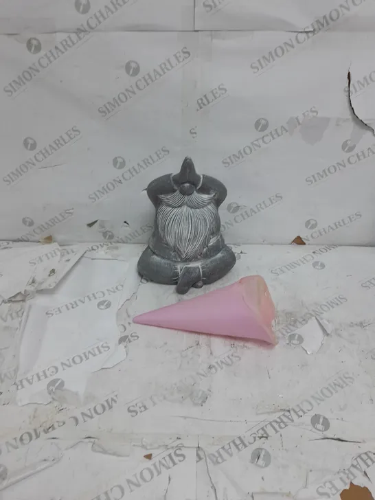 MY GARDEN STORIES SOLAR LED YOGA GNOME - PINK