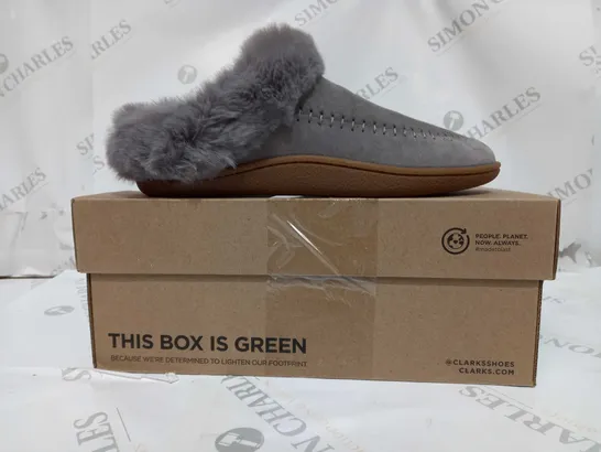 PILTON HOME GREY SUEDE UK 5 