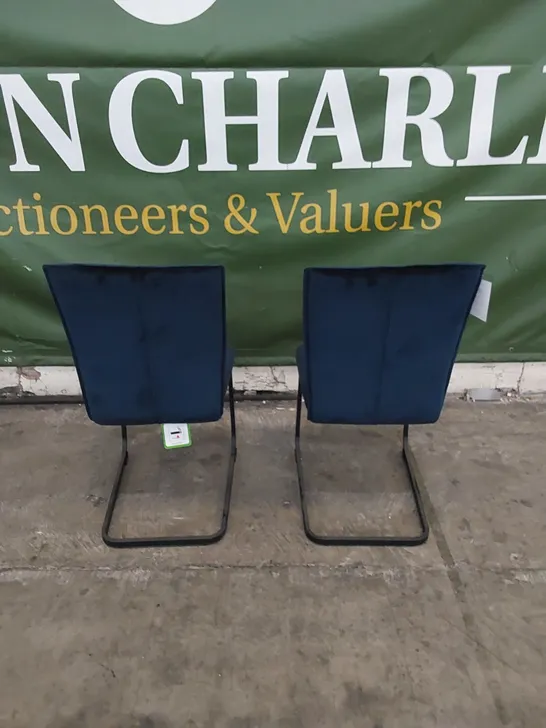 SET OF 2 UPHOLSTERED VELVET AND METAL LEGGED DINING CHAIRS - NAVY 