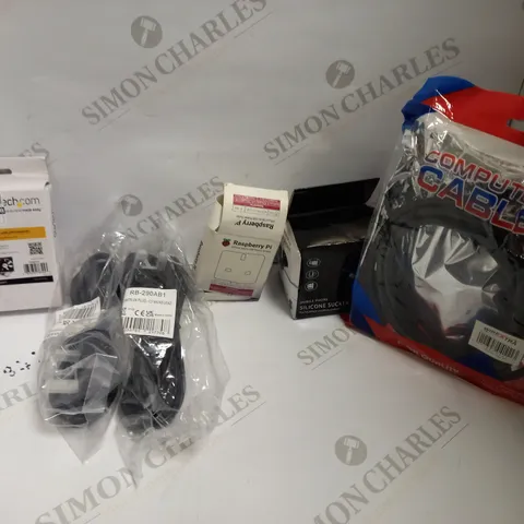 LOT OF APPROXIMATELY 15 ASSORTED ELECTRICALS AND CABLE TO INCLUDE RASBERRY PI POWER SUPPLY, COMPUTER CABLE, STARTECH DUAL BALL BEARING CASE FAN, ETC