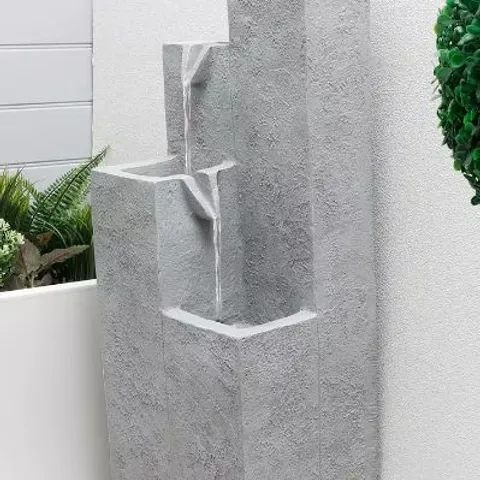 STREETWIZE SOLAR WATER FEATURE - CUBIC FALLS