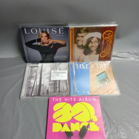 LOT OF APPROXIMATELY 25 CDS TO INCLUDE THE CARPENTERS, TAKE THAT AND TAYLOR SWIFT