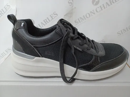 PAIR OF SKECHERS BILLION TRAINERS IN BLACK UK SIZE 6