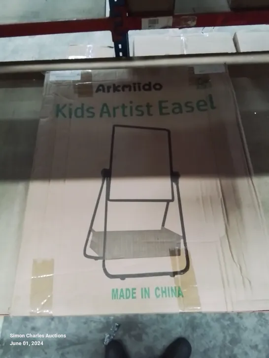 BOXED KIDS ARTIST EASEL 