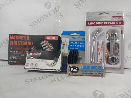 LOT OF APPROXIMATELY 10 ASSORTED CAR AND VEHICLE PARTS AND ITEMS TO INCLUDE ROADSTER 12PC BIKE REPAIR KIT, LAMP DOCTOR HEADLIGHTS RENOVATION PASTE, WEARXI MAGNETIC WRISTBAND, ETC