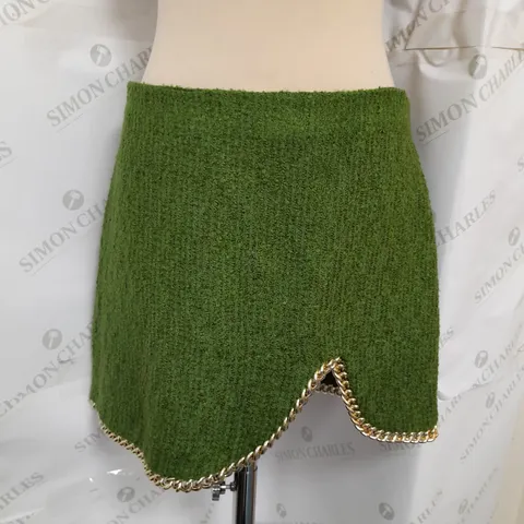 ZARA CHAIN HEM TAILORED SKIRT IN GREEN AND GOLD SIZE L