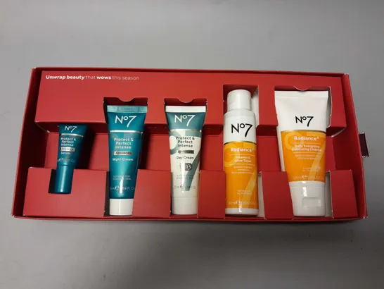 BOXED N07 THE SKINCARE DISCOVERY COLLECTION