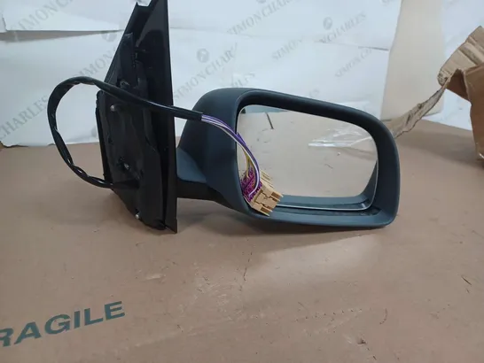 UNKNOW CAR WING MIRROR 