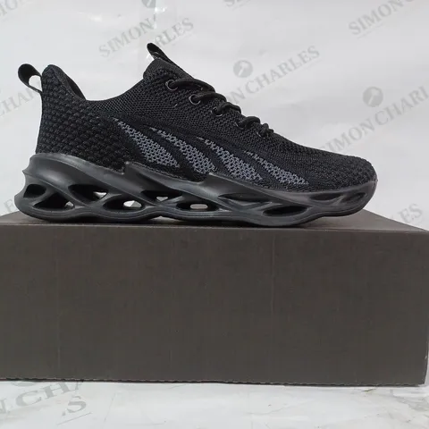 BOXED PAIR OF COOLALA FREE SNEAKERS IN BLACK EU SIZE 39