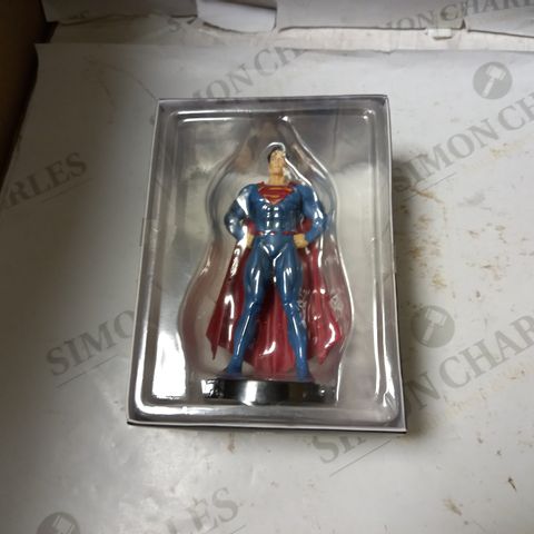 DC SUPERMAN COLLECTABLE 