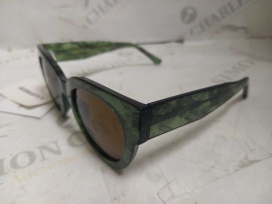 A. KJAERBEDE LILLY GREEN MARBLE SUNGLASSES
