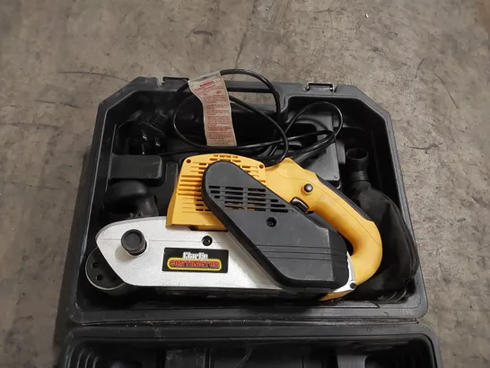 CLARKE CONTRACTOR BELT SANDER WITH CASE