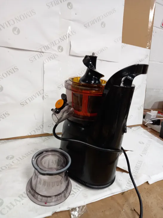 FRIDJA MASTICATING JUICER