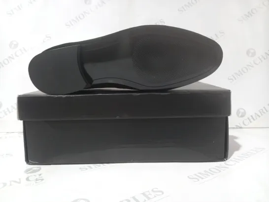 BOXED PAIR OF KURT GEIGER HUGH EAGLE STUD LOAFERS IN BLACK EU SIZE 43