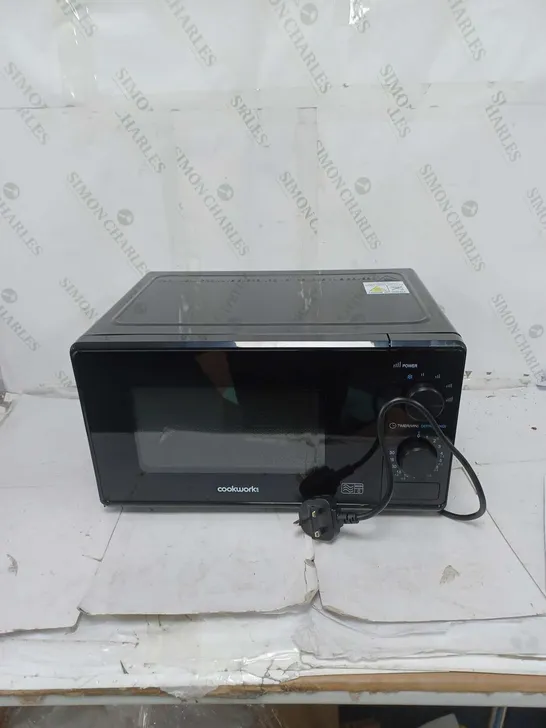 BOXED COOKWOKRS 700W BLACK MICROWAVE 