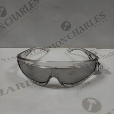 CAPRI FASHION CLEAR FRAMED SUNGLASSES 