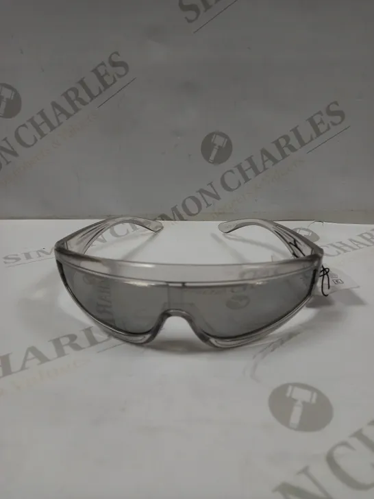 CAPRI FASHION CLEAR FRAMED SUNGLASSES 