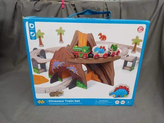 DINOSAUR TRAIN SET