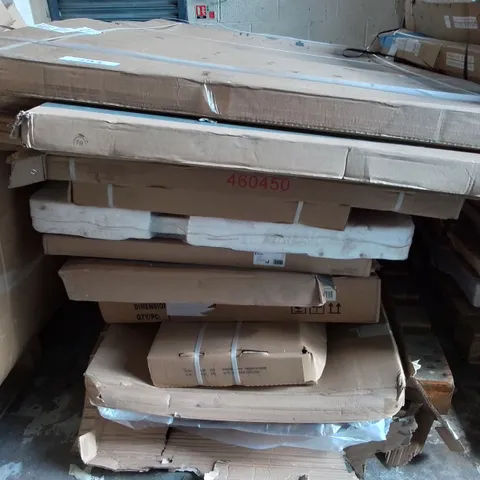 PALLET OF ASSORTED BATHROOM FITTING ITEMS TO INCLUDE WALK IN SHOWER PANEL, VELEKA TOILET CABINET AND SQUARE SHOWER TRAY