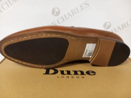 BOXED DUNE WOVEN TRIM LOAFER SIZE 7