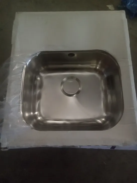 COOKE & LEWIS SAGAN STAINLESS STEEL SINK