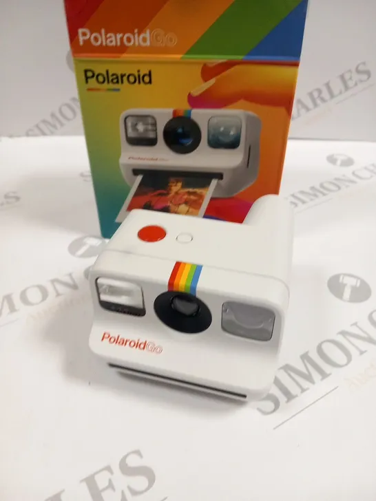 BOXED POLAROID GO INSTANT CAMERA