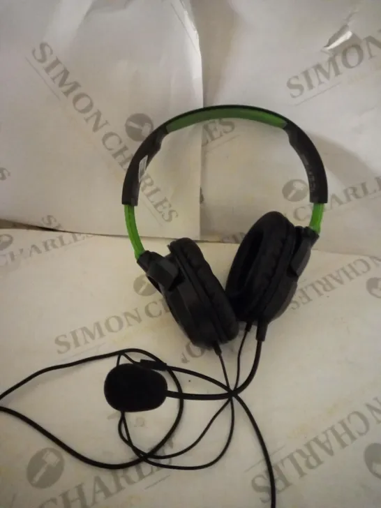 TURTLE BEACH GREEN HEADPHONES