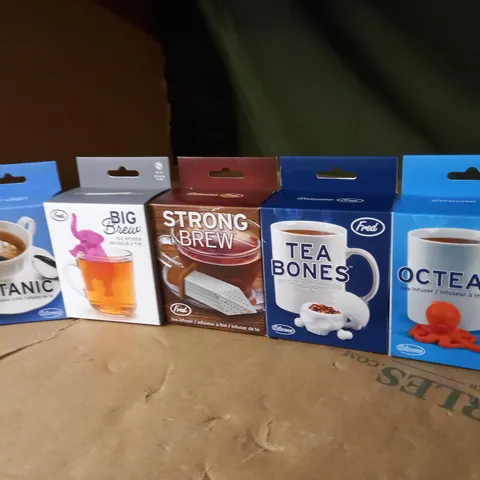 LOT OF ASSORTED FRED TEA INFUSERS 