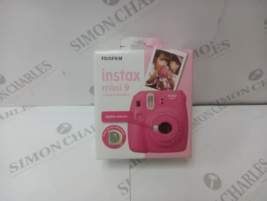 BRAND NEW BOXED FUJIFILM INSTAX MINI 9 INSTANT CAMERA