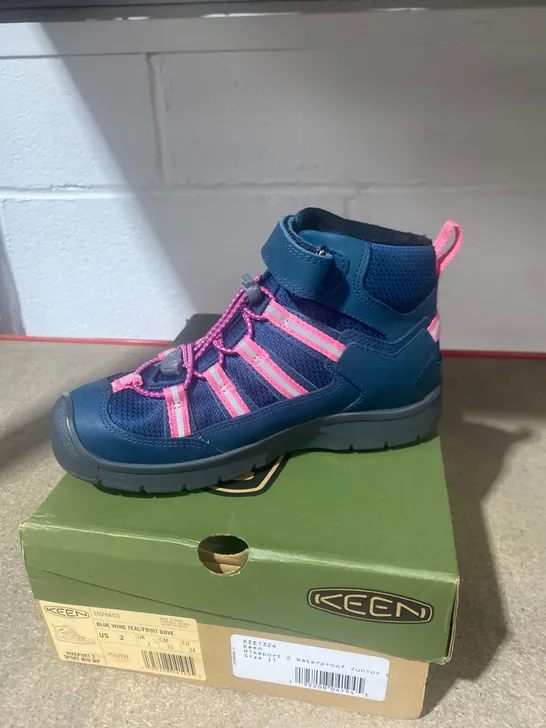 BOXED PAIR OF KEEN BLUE WING TRAL/FRUIT DOVE SHOES SIZE UK1