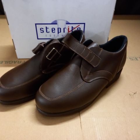 BOXED STEPRTE BROWN SHOES - 10.5