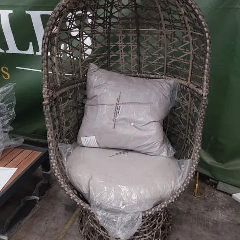 DESIGNER FREESTANDING SWIVEL RATTAN EGG CHAIR