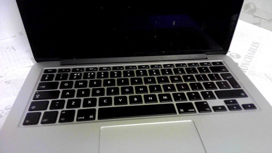 APPLE SILVER MACBOOK PRO CORE I7 512GB