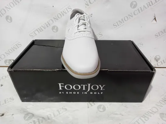 BOXED PAIR OF FOOTJOY GOLF SHOES IN WHITE UK SIZE 5