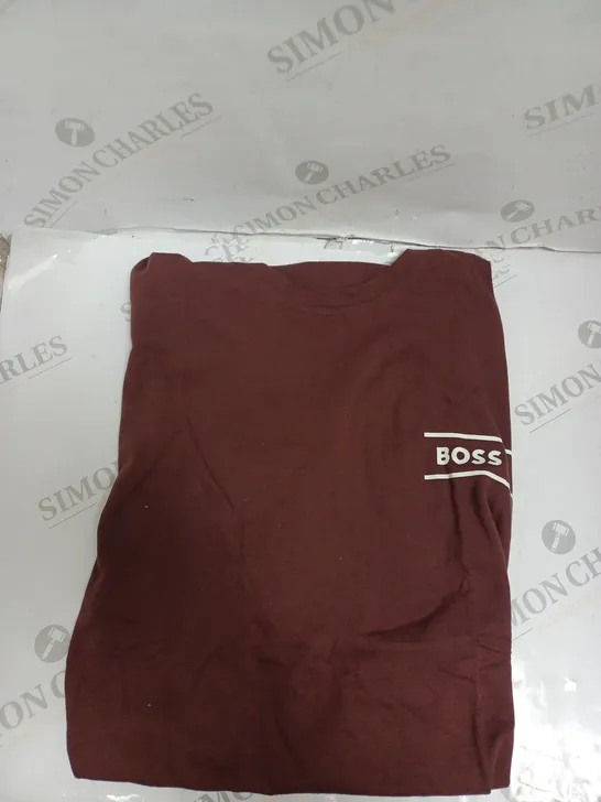 BOSS ROUND NECK CREW TOP - MAROON - MEDIUM. 