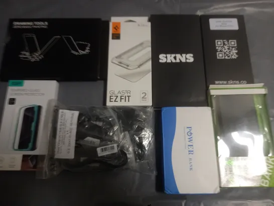 LOT OF ASSORTED MOBILE PHONE ACCESSORIES TO INCLUDE CASES, POWER BANKS AND CHARGE CABLES