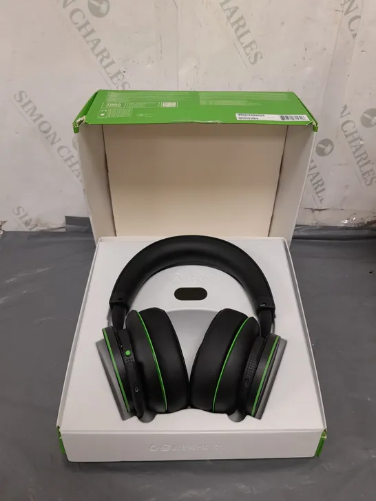 BOXED XBOX WIRELESS HEADSET IN BLACK